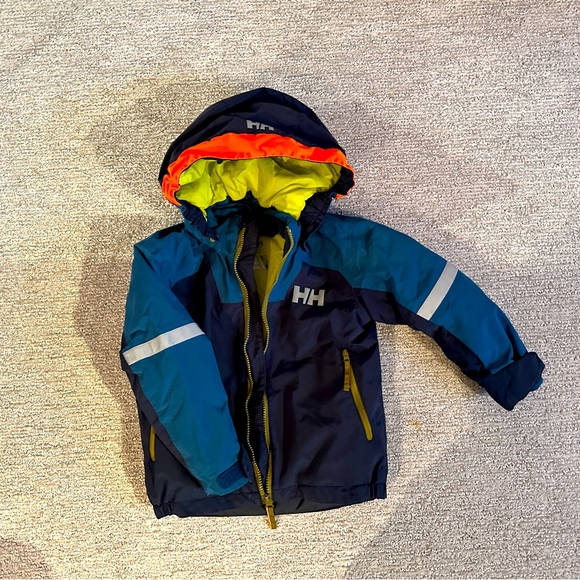 Helly Hansen kids’ ski/snow/outdoor jacket - Picture 3 of 4